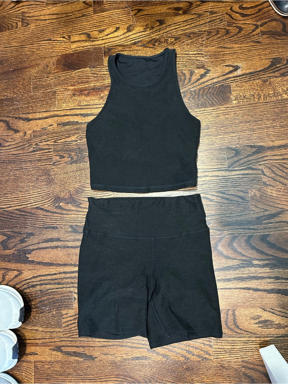Vuori Black Heather Charcoal Plyo Tank and Biker Shorts Set EUC XS